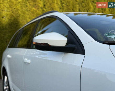 Белый Шкода Октавия, объемом двигателя 2 л и пробегом 183 тыс. км за 14300 $, фото 19 на Automoto.ua