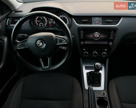 Белый Шкода Октавия, объемом двигателя 1.97 л и пробегом 250 тыс. км за 12500 $, фото 30 на Automoto.ua