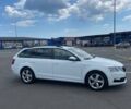 Белый Шкода Октавия, объемом двигателя 2 л и пробегом 220 тыс. км за 16200 $, фото 5 на Automoto.ua