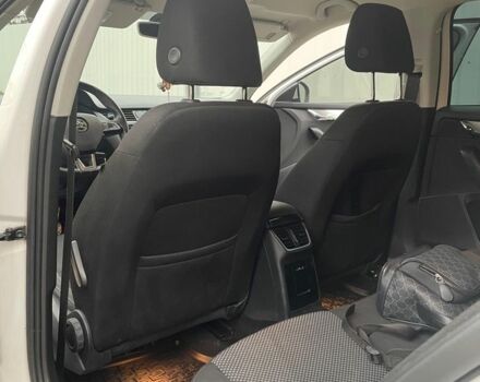 Белый Шкода Октавия, объемом двигателя 1.6 л и пробегом 200 тыс. км за 13700 $, фото 5 на Automoto.ua