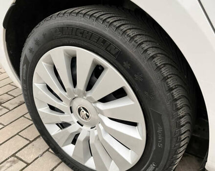 Білий Шкода Октавія, об'ємом двигуна 1.97 л та пробігом 241 тис. км за 15950 $, фото 41 на Automoto.ua