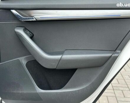 Белый Шкода Октавия, объемом двигателя 1.6 л и пробегом 212 тыс. км за 15340 $, фото 15 на Automoto.ua