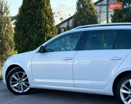 Белый Шкода Октавия, объемом двигателя 1.6 л и пробегом 259 тыс. км за 13750 $, фото 38 на Automoto.ua