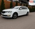 Белый Шкода Октавия, объемом двигателя 1.6 л и пробегом 323 тыс. км за 12499 $, фото 1 на Automoto.ua