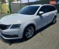 Белый Шкода Октавия, объемом двигателя 2 л и пробегом 223 тыс. км за 16200 $, фото 1 на Automoto.ua
