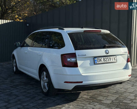 Білий Шкода Октавія, об'ємом двигуна 1.97 л та пробігом 250 тис. км за 13300 $, фото 14 на Automoto.ua