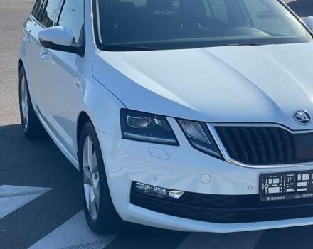 Белый Шкода Октавия, объемом двигателя 2 л и пробегом 220 тыс. км за 16200 $, фото 116 на Automoto.ua