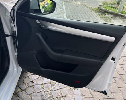 Белый Шкода Октавия, объемом двигателя 1.6 л и пробегом 197 тыс. км за 14499 $, фото 25 на Automoto.ua