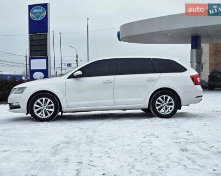 Белый Шкода Октавия, объемом двигателя 1.97 л и пробегом 298 тыс. км за 12500 $, фото 3 на Automoto.ua