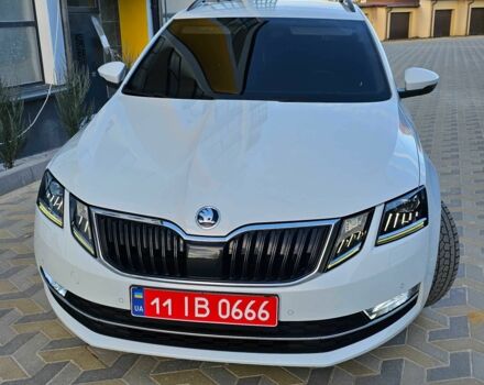Белый Шкода Октавия, объемом двигателя 1.6 л и пробегом 245 тыс. км за 12500 $, фото 21 на Automoto.ua