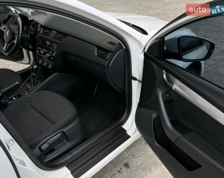 Білий Шкода Октавія, об'ємом двигуна 1.6 л та пробігом 290 тис. км за 11999 $, фото 28 на Automoto.ua