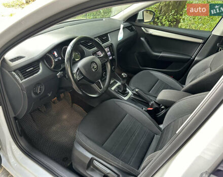 Белый Шкода Октавия, объемом двигателя 1.6 л и пробегом 197 тыс. км за 14499 $, фото 14 на Automoto.ua