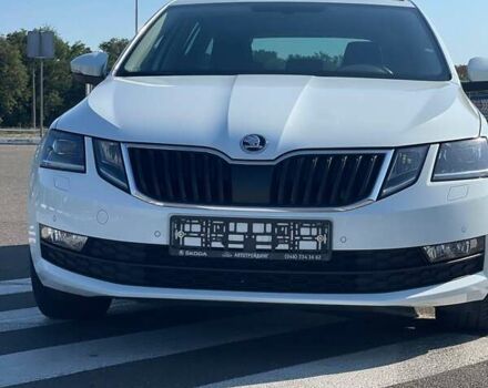 Белый Шкода Октавия, объемом двигателя 2 л и пробегом 220 тыс. км за 16200 $, фото 124 на Automoto.ua