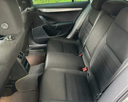 Белый Шкода Октавия, объемом двигателя 1.6 л и пробегом 197 тыс. км за 14499 $, фото 26 на Automoto.ua