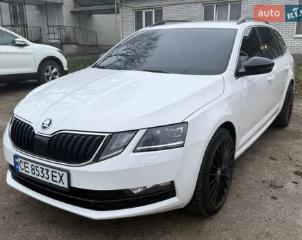 Белый Шкода Октавия, объемом двигателя 2 л и пробегом 320 тыс. км за 14500 $, фото 1 на Automoto.ua