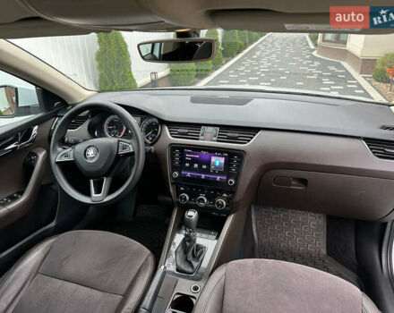 Белый Шкода Октавия, объемом двигателя 1.97 л и пробегом 232 тыс. км за 13980 $, фото 13 на Automoto.ua