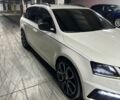 Белый Шкода Октавия, объемом двигателя 2 л и пробегом 196 тыс. км за 17550 $, фото 3 на Automoto.ua