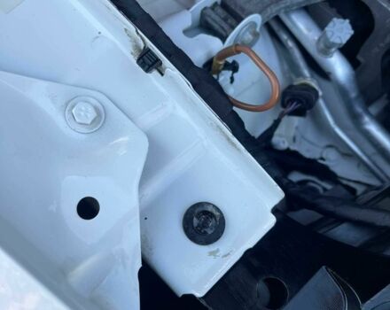 Белый Шкода Октавия, объемом двигателя 1.6 л и пробегом 208 тыс. км за 11699 $, фото 2 на Automoto.ua