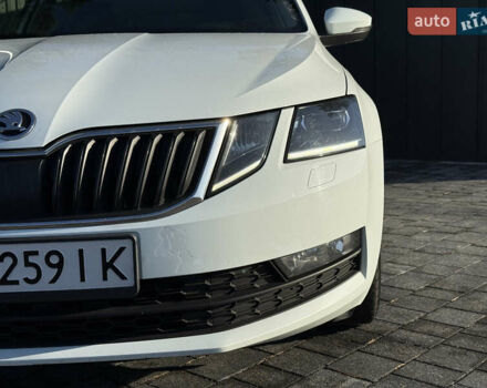 Білий Шкода Октавія, об'ємом двигуна 1.97 л та пробігом 250 тис. км за 13300 $, фото 8 на Automoto.ua