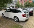 Белый Шкода Октавия, объемом двигателя 2 л и пробегом 226 тыс. км за 16950 $, фото 5 на Automoto.ua