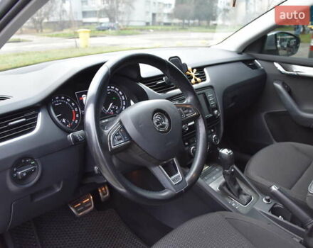 Белый Шкода Октавия, объемом двигателя 1.97 л и пробегом 246 тыс. км за 18300 $, фото 13 на Automoto.ua