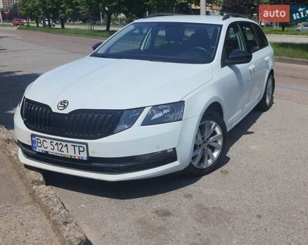 Білий Шкода Октавія, об'ємом двигуна 1.6 л та пробігом 197 тис. км за 14800 $, фото 3 на Automoto.ua