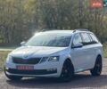 Белый Шкода Октавия, объемом двигателя 2 л и пробегом 251 тыс. км за 15400 $, фото 1 на Automoto.ua