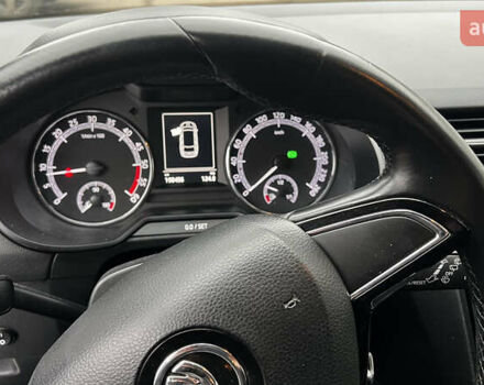 Белый Шкода Октавия, объемом двигателя 1.6 л и пробегом 198 тыс. км за 12200 $, фото 9 на Automoto.ua