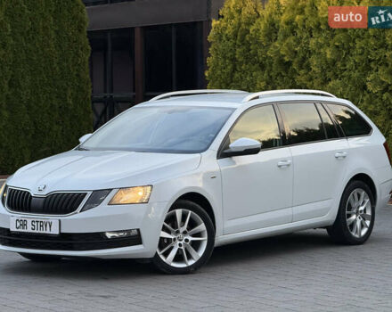 Шкода Октавія 2017 у Стрые на Automoto.ua Білий Шкода Октавія, об'ємом двигуна 1.6 л та пробігом 218 тис. км за 12700 $, фото 6 на Automoto.ua