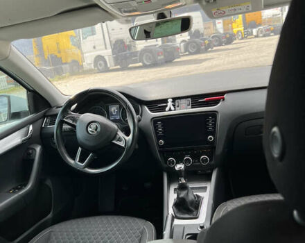 Білий Шкода Октавія, об'ємом двигуна 1.6 л та пробігом 195 тис. км за 14800 $, фото 16 на Automoto.ua