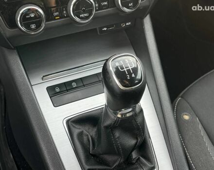 Белый Шкода Октавия, объемом двигателя 1.6 л и пробегом 260 тыс. км за 12490 $, фото 19 на Automoto.ua