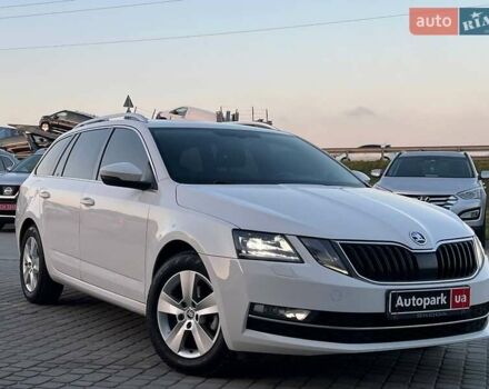 Білий Шкода Октавія, об'ємом двигуна 1.6 л та пробігом 302 тис. км за 14290 $, фото 11 на Automoto.ua