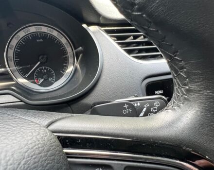 Белый Шкода Октавия, объемом двигателя 2 л и пробегом 209 тыс. км за 16990 $, фото 33 на Automoto.ua