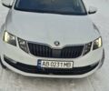 Белый Шкода Октавия, объемом двигателя 1.6 л и пробегом 240 тыс. км за 14100 $, фото 1 на Automoto.ua