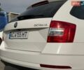 Білий Шкода Октавія, об'ємом двигуна 1.97 л та пробігом 152 тис. км за 15800 $, фото 18 на Automoto.ua