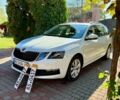 Белый Шкода Октавия, объемом двигателя 2 л и пробегом 230 тыс. км за 15200 $, фото 1 на Automoto.ua