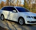 Белый Шкода Октавия, объемом двигателя 1.6 л и пробегом 220 тыс. км за 13900 $, фото 11 на Automoto.ua