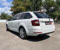Белый Шкода Октавия, объемом двигателя 2 л и пробегом 209 тыс. км за 16990 $, фото 2 на Automoto.ua