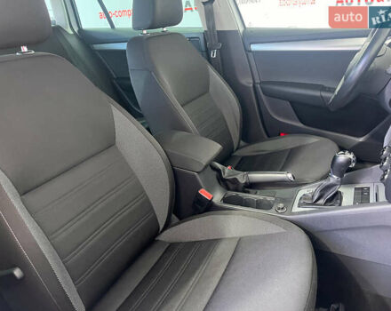 Белый Шкода Октавия, объемом двигателя 1.6 л и пробегом 209 тыс. км за 15950 $, фото 16 на Automoto.ua