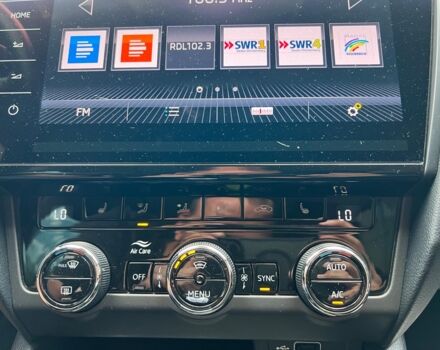 Белый Шкода Октавия, объемом двигателя 2 л и пробегом 209 тыс. км за 16990 $, фото 26 на Automoto.ua