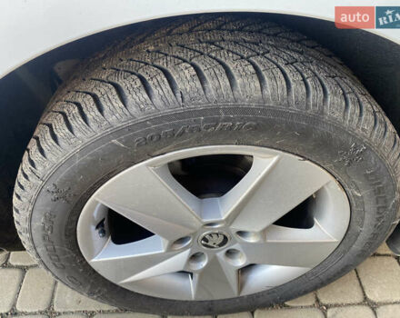 Белый Шкода Октавия, объемом двигателя 1.6 л и пробегом 223 тыс. км за 15500 $, фото 11 на Automoto.ua