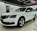 Білий Шкода Октавія, об'ємом двигуна 1.6 л та пробігом 218 тис. км за 15450 $, фото 1 на Automoto.ua