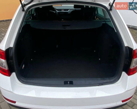 Белый Шкода Октавия, объемом двигателя 1.97 л и пробегом 210 тыс. км за 13999 $, фото 26 на Automoto.ua