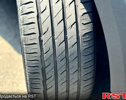 Білий Шкода Октавія, об'ємом двигуна 2 л та пробігом 240 тис. км за 19500 $, фото 3 на Automoto.ua