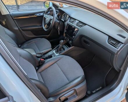 Білий Шкода Октавія, об'ємом двигуна 1.6 л та пробігом 210 тис. км за 14350 $, фото 29 на Automoto.ua