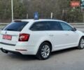 Белый Шкода Октавия, объемом двигателя 2 л и пробегом 212 тыс. км за 16700 $, фото 7 на Automoto.ua