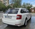 Белый Шкода Октавия, объемом двигателя 1.6 л и пробегом 234 тыс. км за 13600 $, фото 9 на Automoto.ua