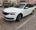 Белый Шкода Октавия, объемом двигателя 1.97 л и пробегом 200 тыс. км за 15200 $, фото 1 на Automoto.ua