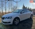 Белый Шкода Октавия, объемом двигателя 1.6 л и пробегом 206 тыс. км за 13600 $, фото 1 на Automoto.ua