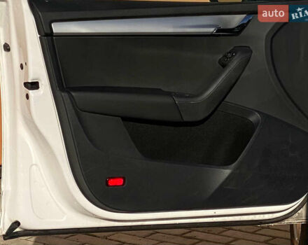 Білий Шкода Октавія, об'ємом двигуна 1.97 л та пробігом 210 тис. км за 14500 $, фото 25 на Automoto.ua